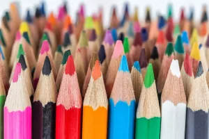 Read more about the article Quais são os diferentes tipos de lápis de cor? Entenda aqui