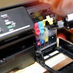 Quais as vantagens e como funciona o refil de tinta para impressora?