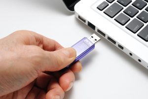 Read more about the article Conheça os tipos de entrada USB que existem e como se deu a evolução
