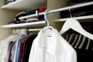 Leia mais sobre o artigo Como tirar mancha de marca texto da roupa: guia completo!